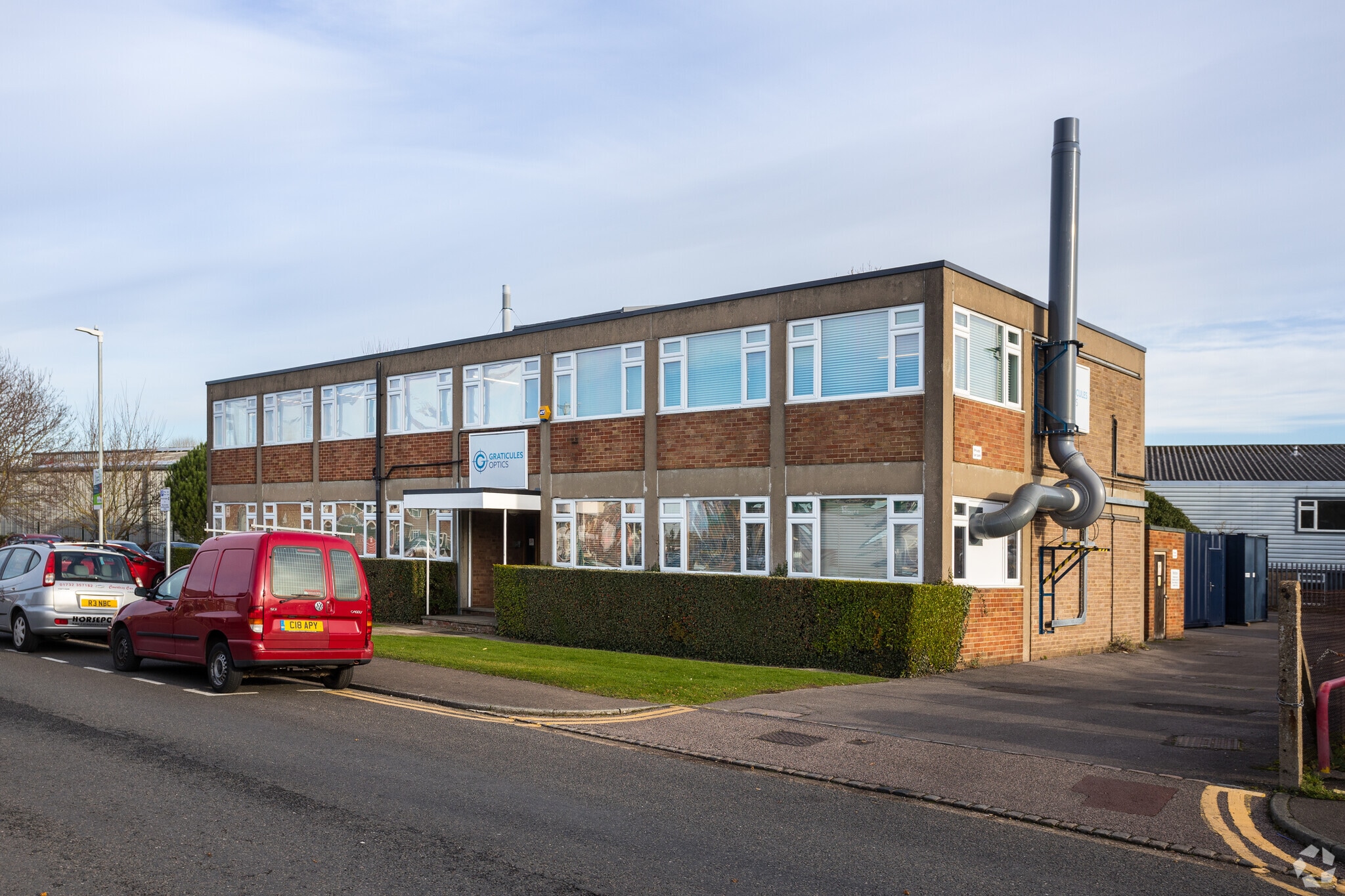 17-19 Sovereign Way, Tonbridge for sale Primary Photo- Image 1 of 1