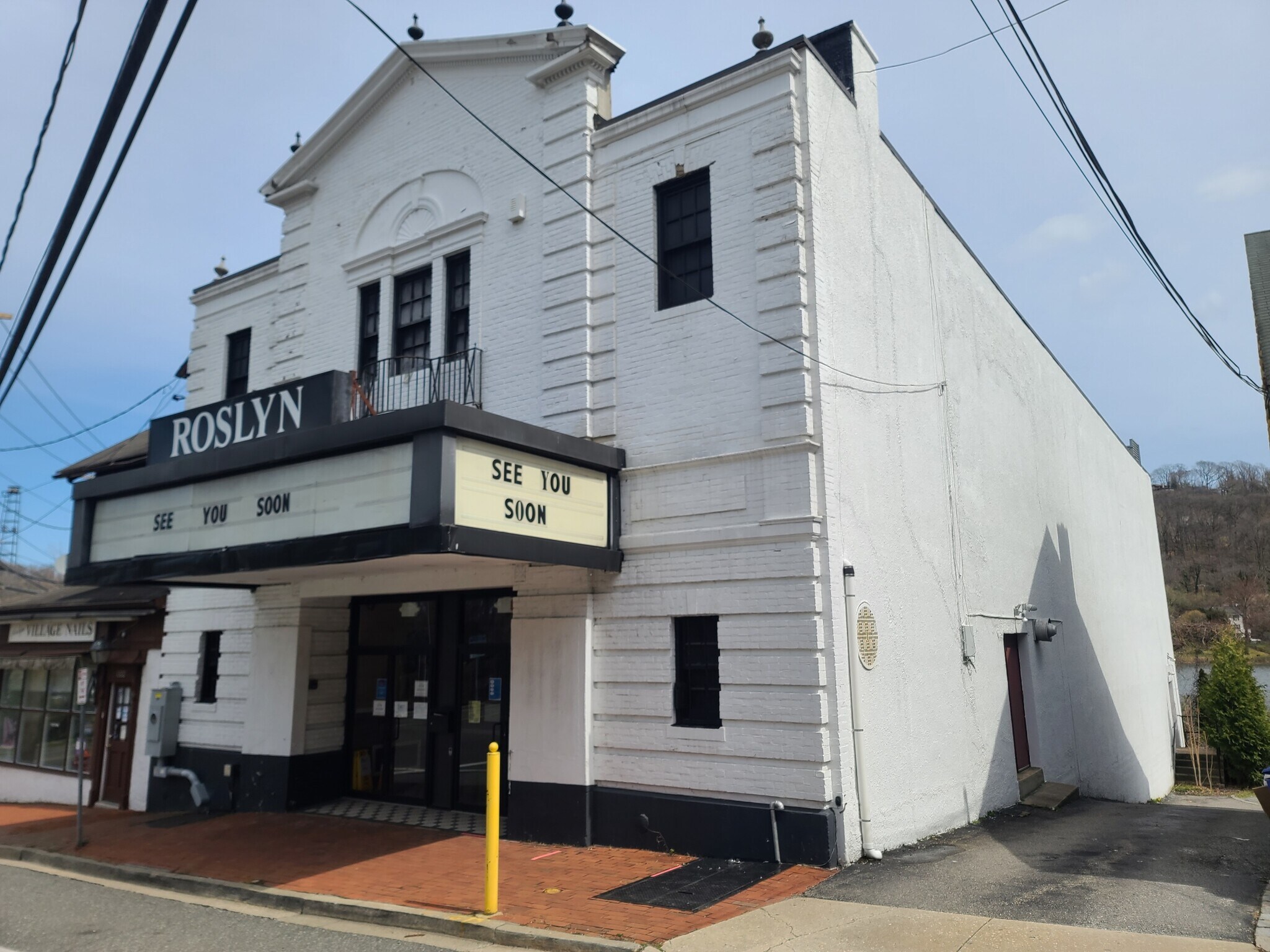 20 Tower St, Roslyn, NY 11576 Retail for Lease