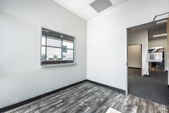3801 S 20th Ave, Dfw Airport, TX for lease Lobby- Image 1 of 11