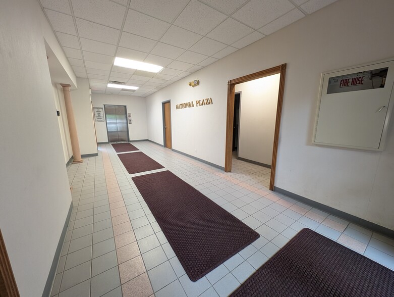 401 S Earl Ave, Lafayette, IN for lease - Interior Photo - Image 3 of 27