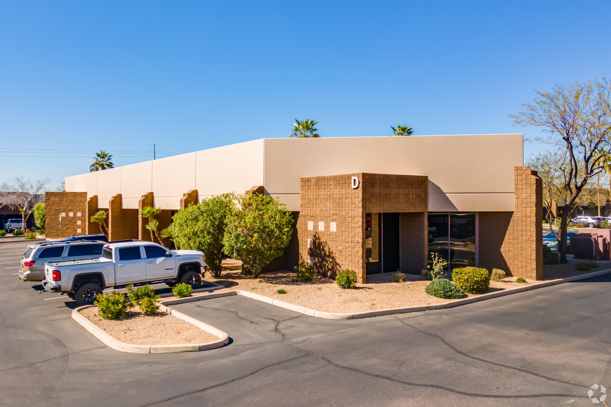 17235 N 75th Ave, Glendale, AZ 85308 - Arrowhead Executive Center | LoopNet