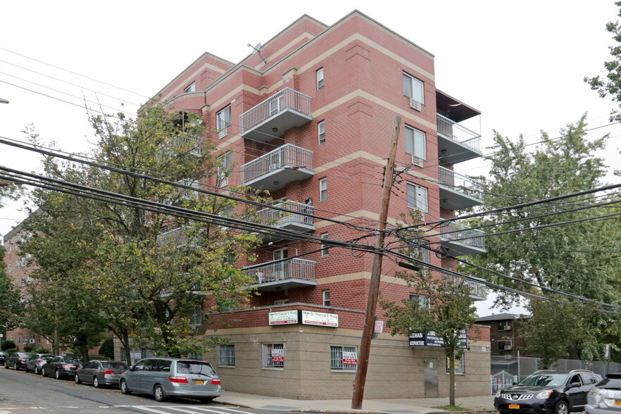 4373 Union St, Flushing, NY 11355 | LoopNet