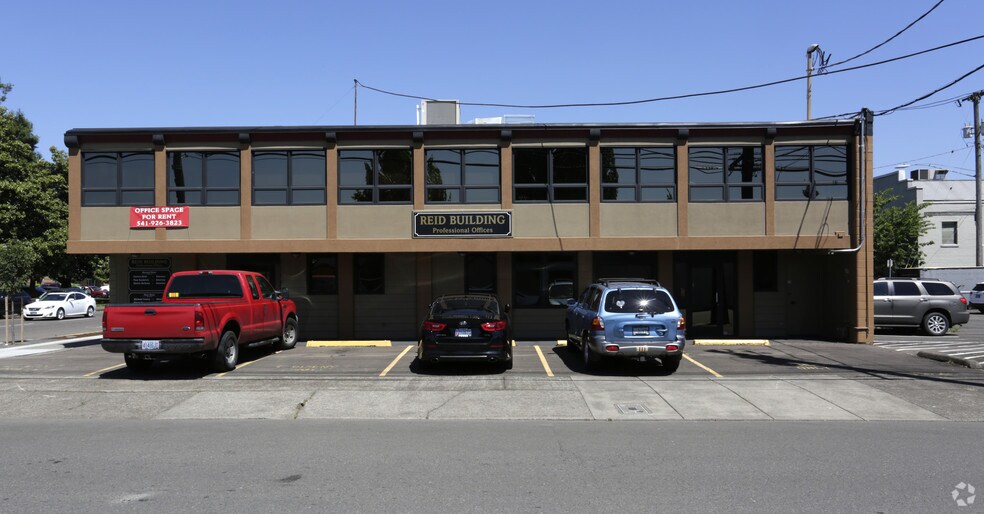 135 5th Ave SW, Albany, OR for sale - Primary Photo - Image 1 of 1