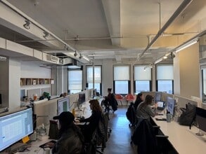 307 Seventh Ave, New York, NY for lease Interior Photo- Image 2 of 12