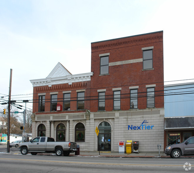 238 E Main St, Evans City, PA for lease - Building Photo - Image 2 of 2