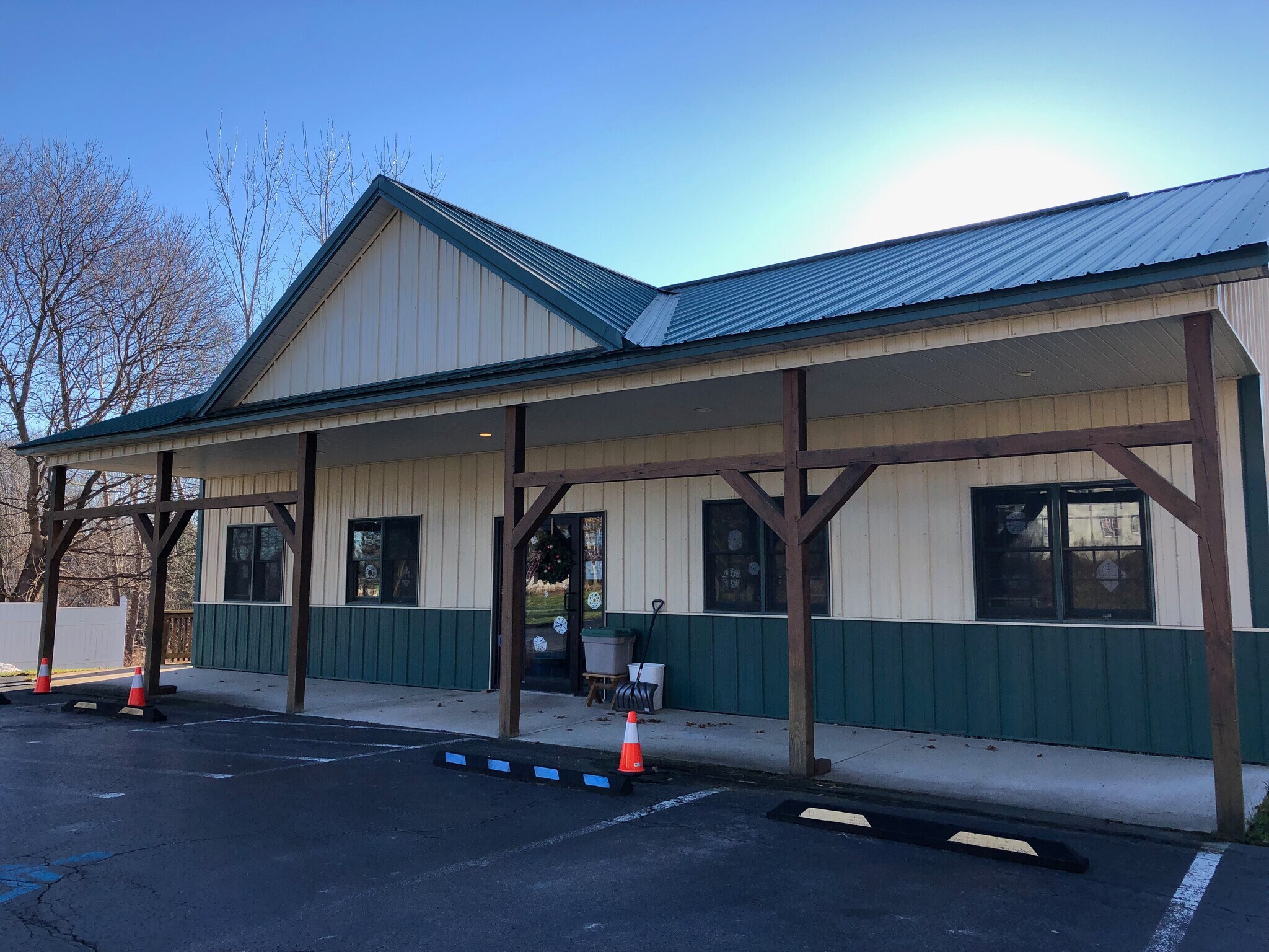 1459 Kiantone, Jamestown, NY for sale Primary Photo- Image 1 of 1