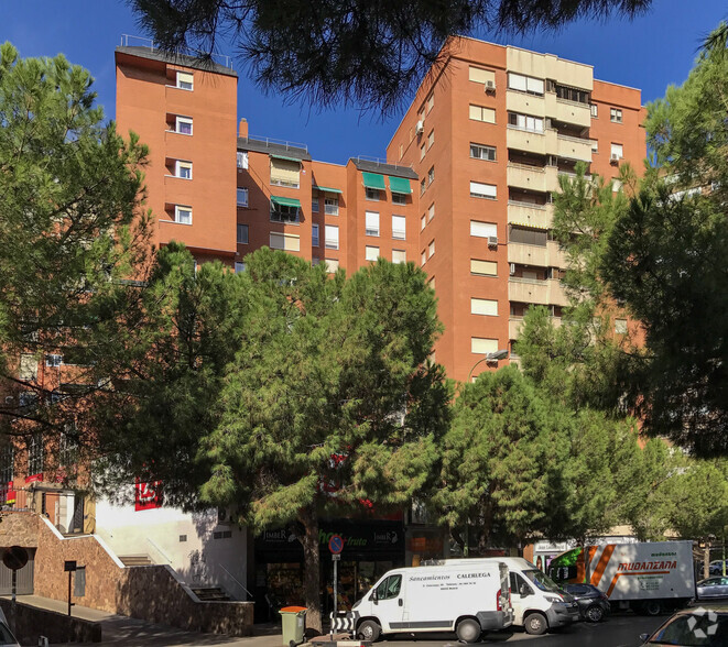 Avenida De San Luis, 166, Madrid, Madrid for lease - Building Photo - Image 3 of 3