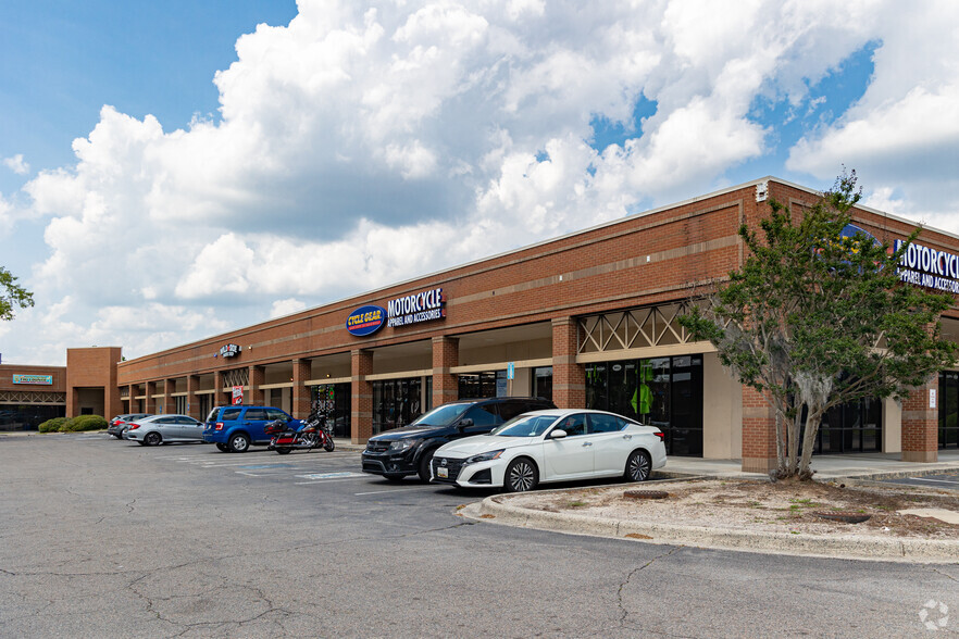 13015 Abercorn St, Savannah, GA for lease - Primary Photo - Image 1 of 20