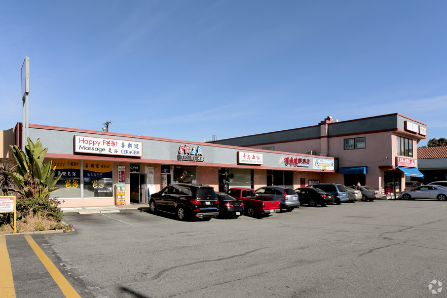 19223-19235 Colima Rd, Rowland Heights, CA for lease - Primary Photo - Image 1 of 4