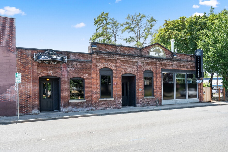 509 SW G St, Grants Pass, OR for sale - Building Photo - Image 3 of 68