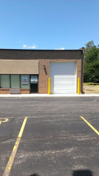 936-958 W Lake St, Roselle, IL for sale - Building Photo - Image 1 of 1