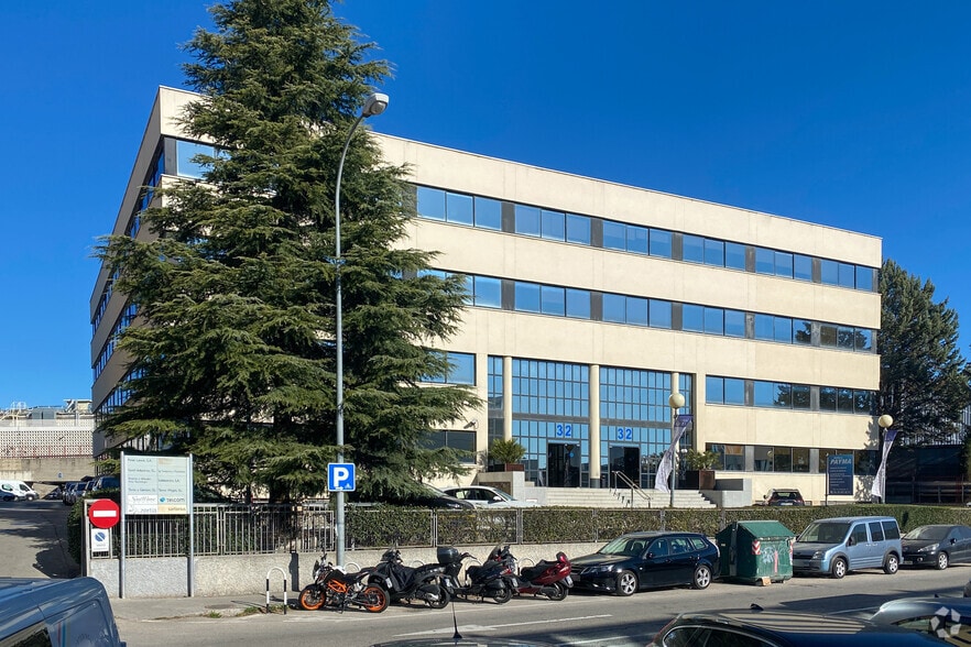 Avenida de la Industria, 32, Alcobendas, Madrid for lease - Primary Photo - Image 1 of 13