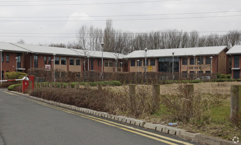 3 Wolverhampton Rd, Oldbury, B69 2JG