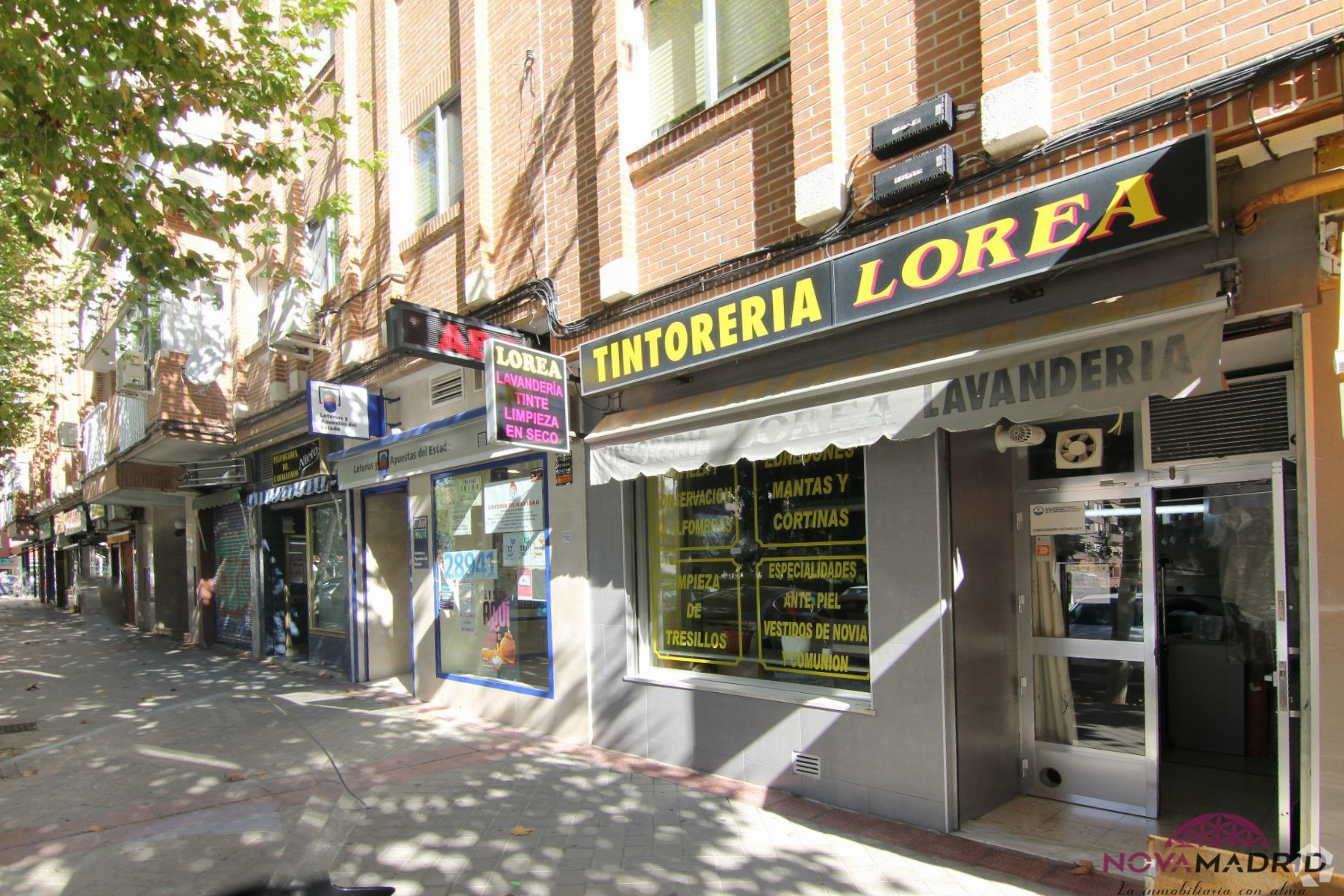 Retail in Fuenlabrada, MAD for lease Interior Photo- Image 1 of 10