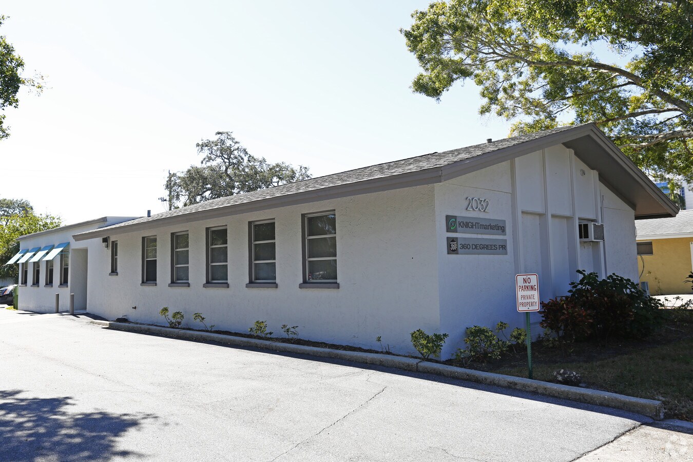 2032 Hawthorne St, Sarasota, FL 34239