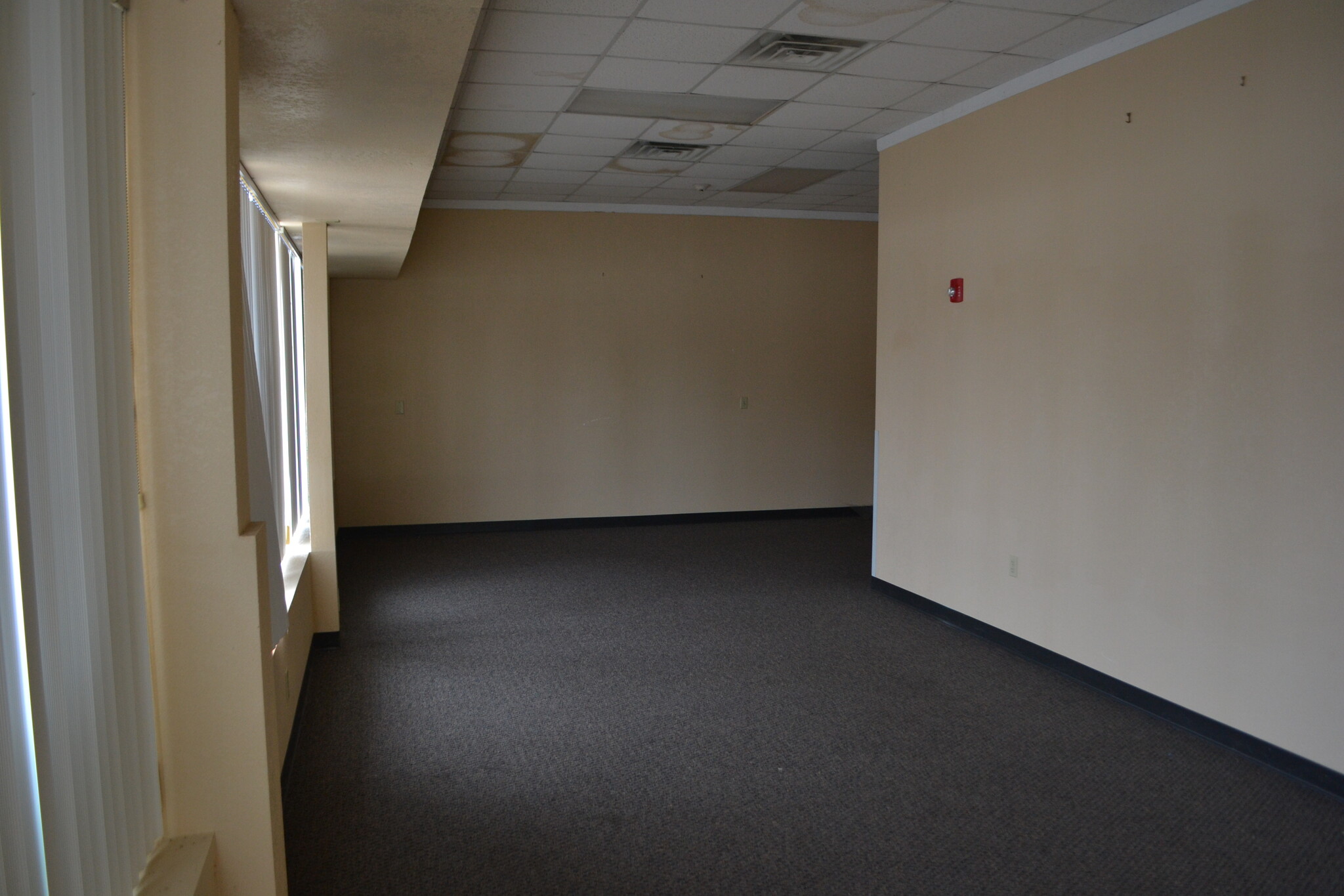 2201 Grand Ave, Wausau, WI for lease Interior Photo- Image 1 of 21