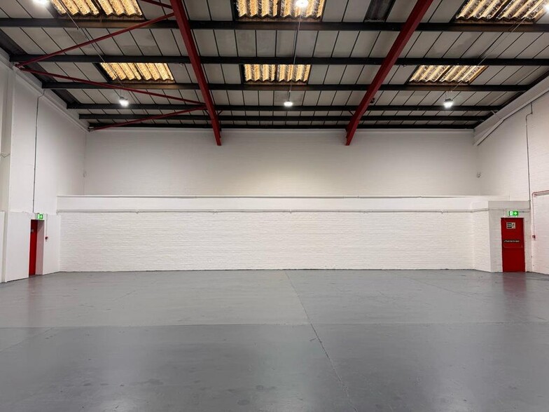 Hythe Rd, London for lease - Building Photo - Image 3 of 4