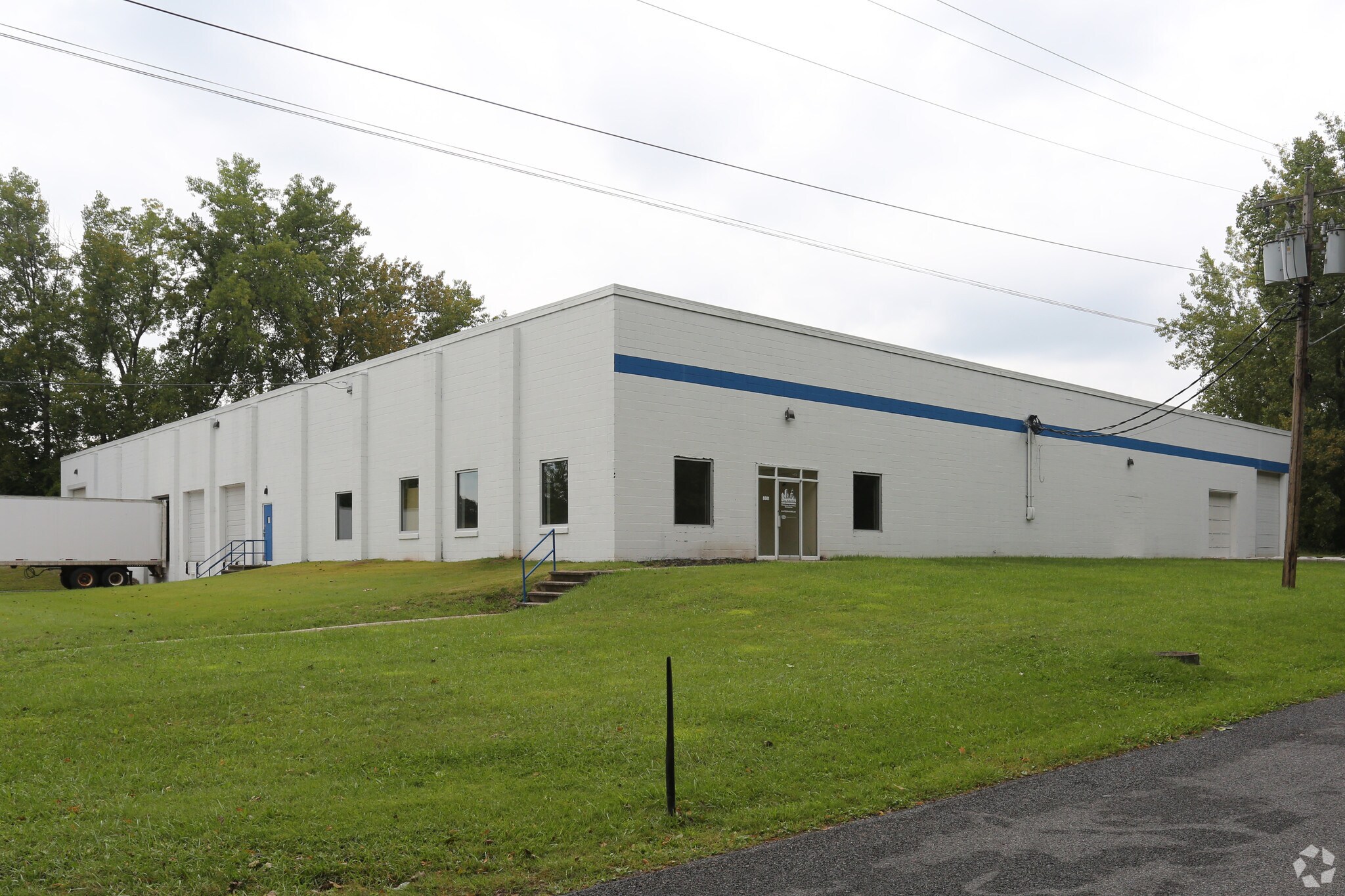 Industrial in Mattydale, NY for sale Primary Photo- Image 1 of 1
