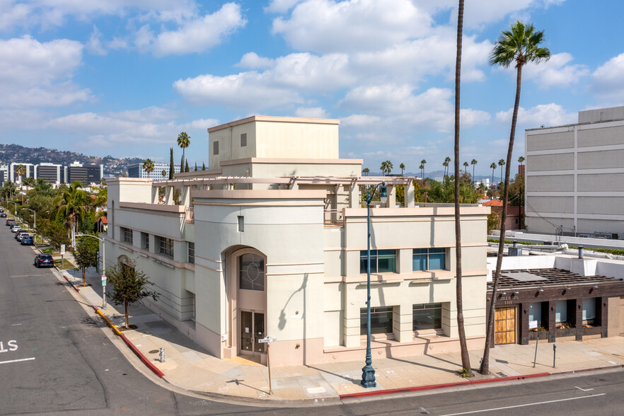 8693 Wilshire Blvd, Beverly Hills, CA for lease - Building Photo - Image 3 of 9