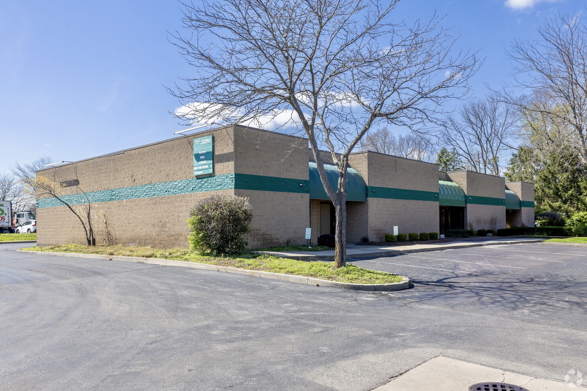 12960 Stonecreek Dr, Pickerington, OH for lease Primary Photo- Image 1 of 6