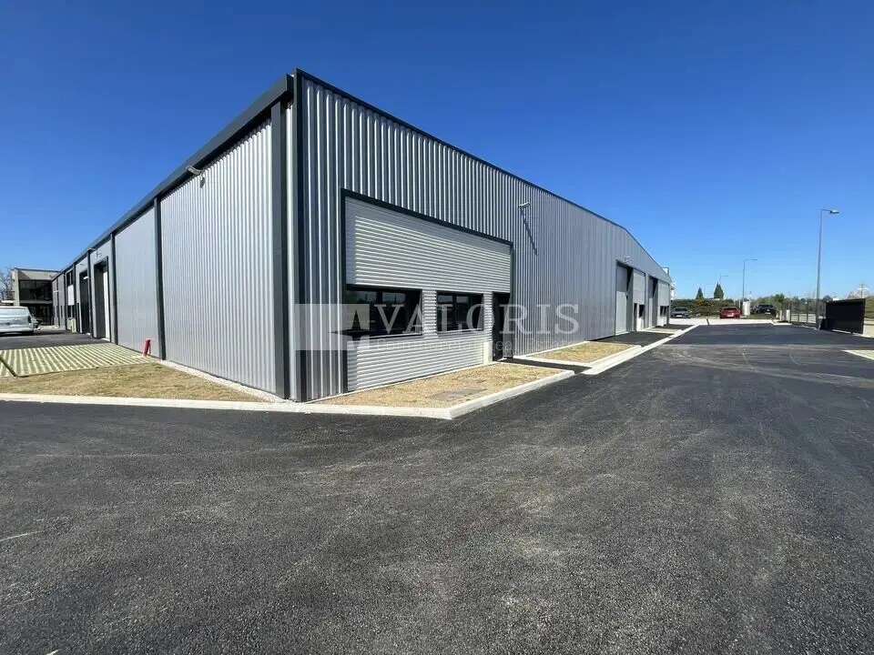 Flex in Genas for lease Building Photo- Image 1 of 7