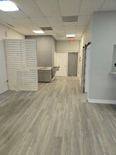 1450-1470 Palm Harbor Blvd, Palm Harbor, FL for lease Interior Photo- Image 1 of 10