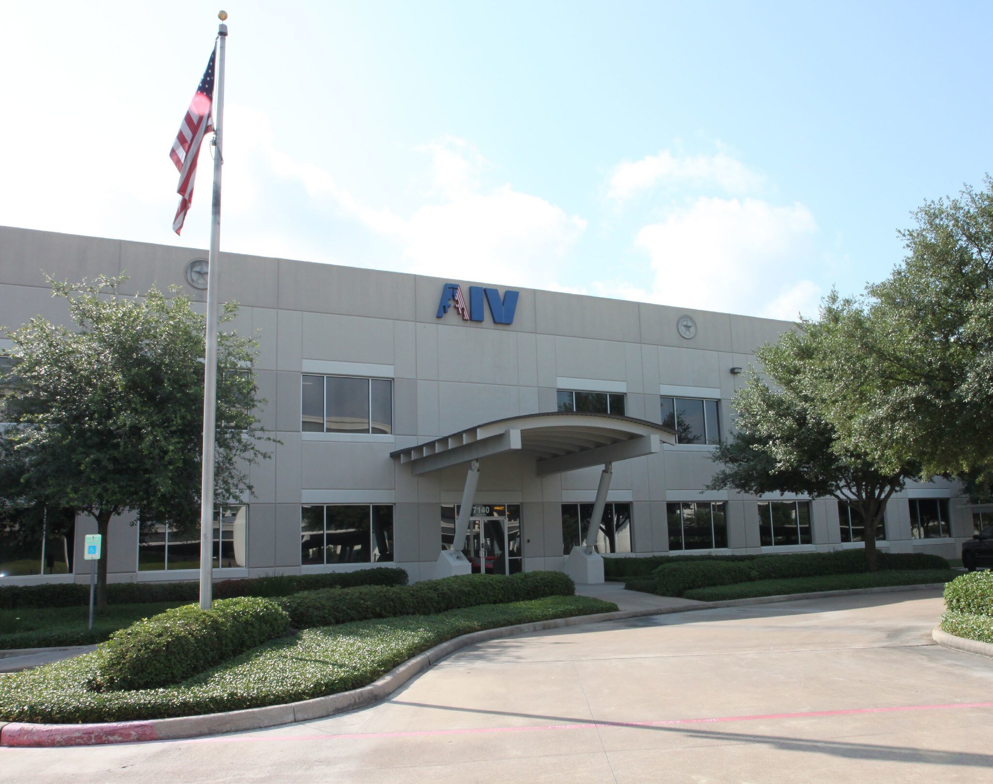 7140 W Sam Houston Pky N, Houston, TX for sale Building Photo- Image 1 of 1