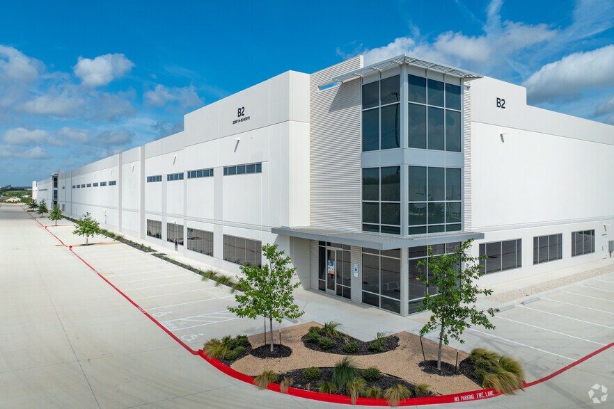 22867 IH-35, Schertz, TX for sale - Primary Photo - Image 1 of 18