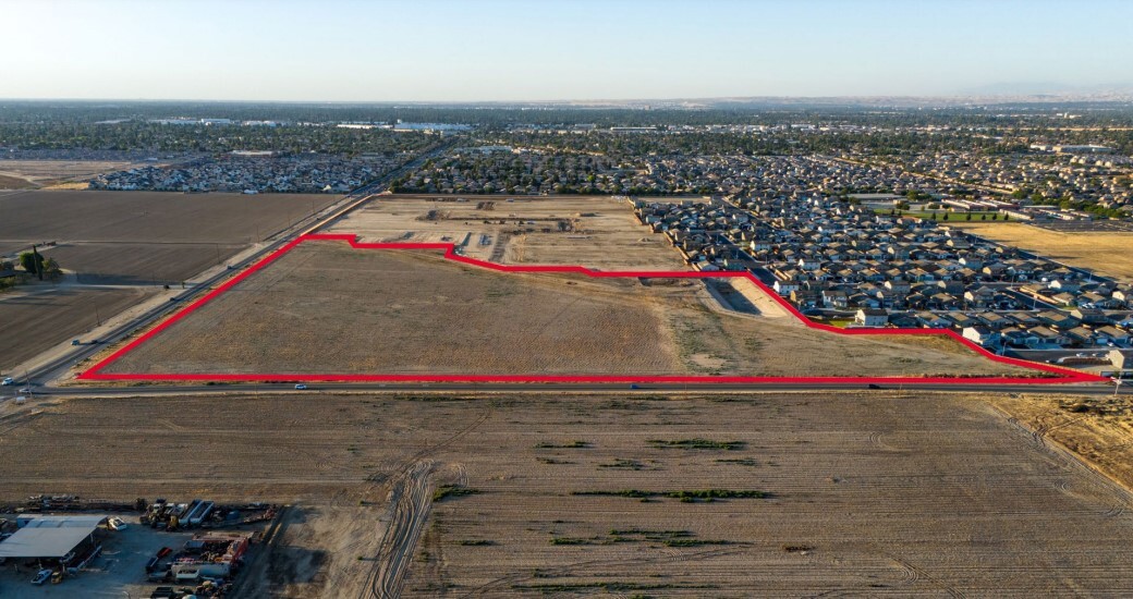 NEC Ashe Rd & Mccutchen Rd, Bakersfield, CA for sale Building Photo- Image 1 of 2