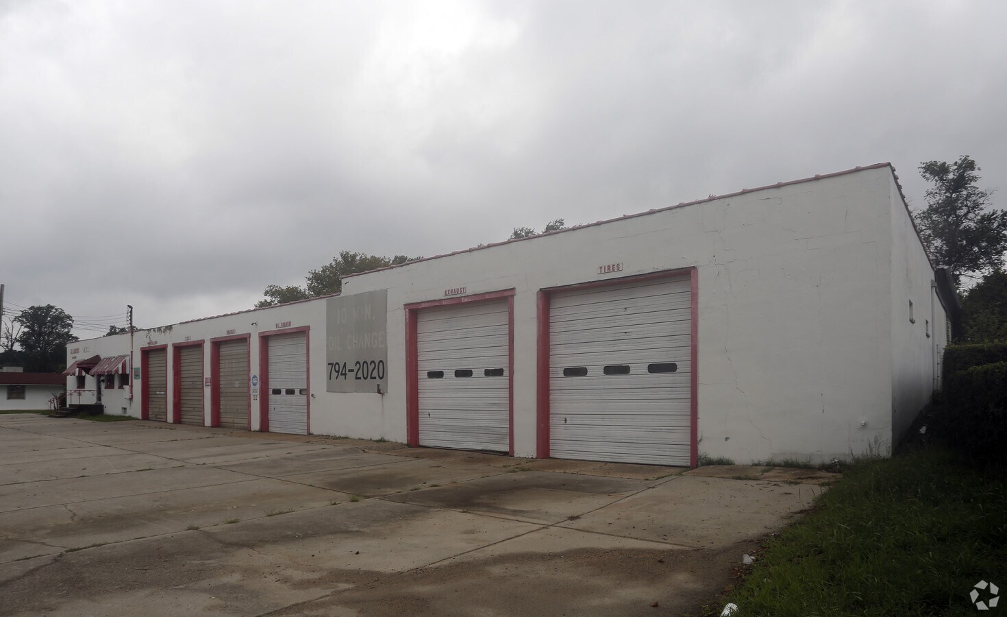 200 W Chestnut Ave, Vineland, NJ 08360