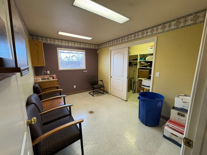 1190 Ryland St, Reno, NV for lease - Building Photo - Image 2 of 12