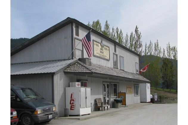 4155 Deep Lake Boundary Rd, Colville, WA for sale - Primary Photo - Image 1 of 1