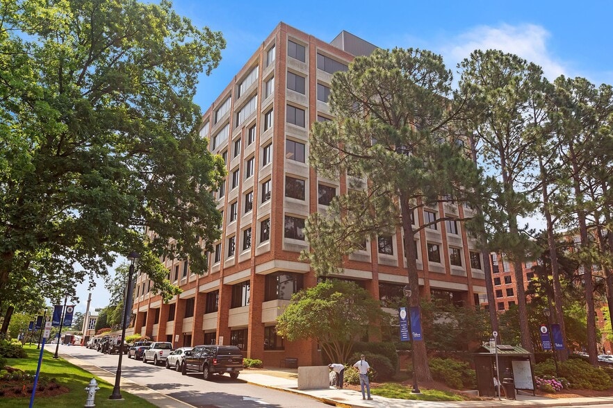 5855 Bremo Rd, Richmond, VA for lease - Building Photo - Image 1 of 17