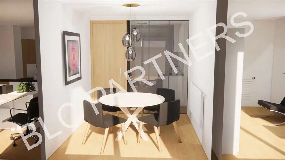 Office in Clichy for sale - Interior Photo - Image 1 of 4