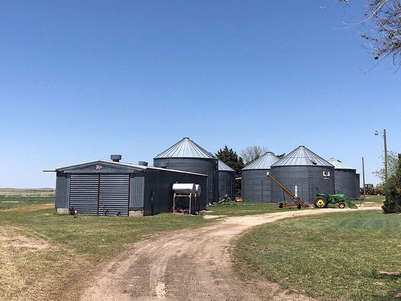 32827 Road 712, Parks, NE for sale - Primary Photo - Image 1 of 1