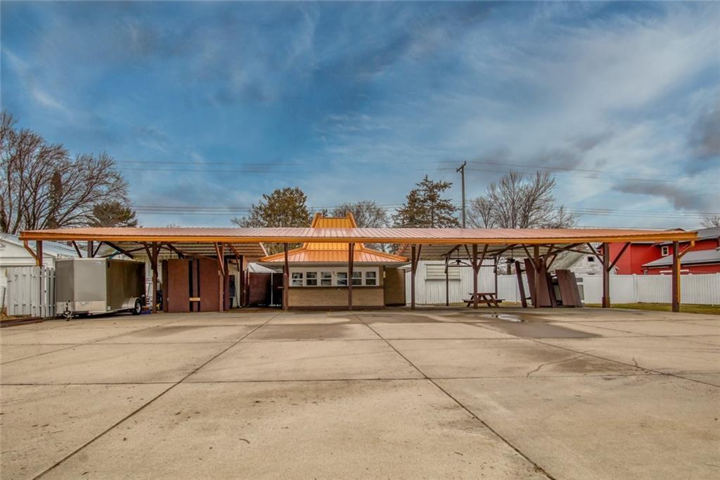 607 W Lincoln St, Augusta, WI for sale Building Photo- Image 1 of 1