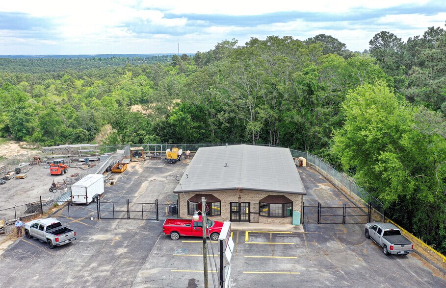 517 Edgefield Rd, Belvedere, SC for sale - Building Photo - Image 1 of 1