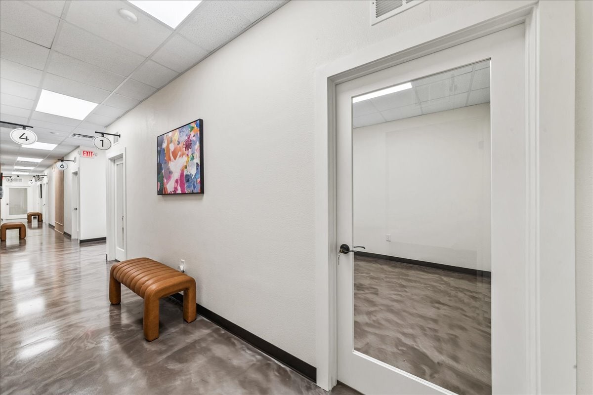 566 Barton Blvd, Rockledge, FL for lease Interior Photo- Image 1 of 7