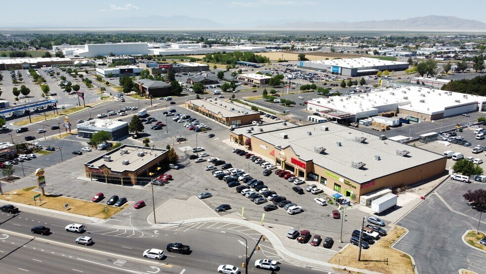 957 N Main St, Layton, UT for lease - Building Photo - Image 2 of 8