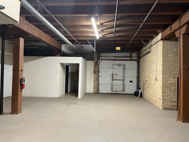 1631-1639 W Carroll Ave, Chicago, IL for lease - Interior Photo - Image 2 of 12