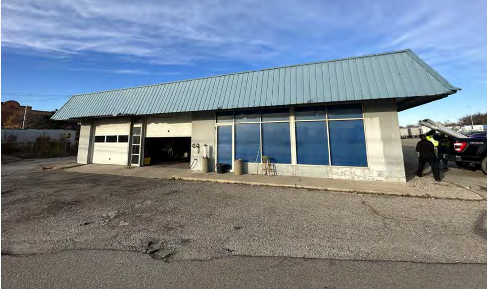 630 Petersburg Rd, Hebron, KY for lease - Building Photo - Image 2 of 3