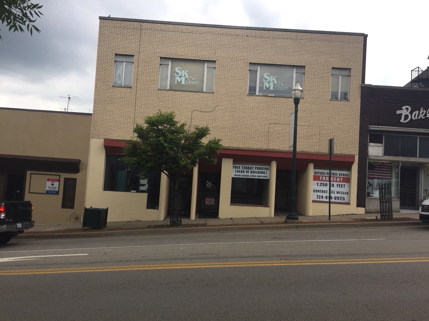 109 N Main St, Washington, PA 15301 109117 N Main Street, Washington