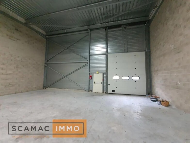 Industrial in Lisses for lease - Interior Photo - Image 2 of 4