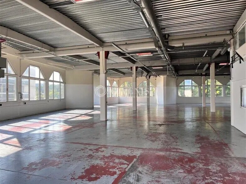 Flex in Aubervilliers for lease - Building Photo - Image 3 of 6