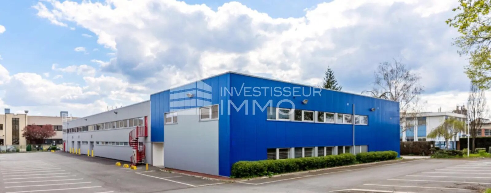 Flex in Bezons for lease Building Photo- Image 1 of 9