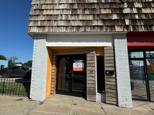 2-10 Westport Rd, Kansas City, MO for lease - Building Photo - Image 2 of 8