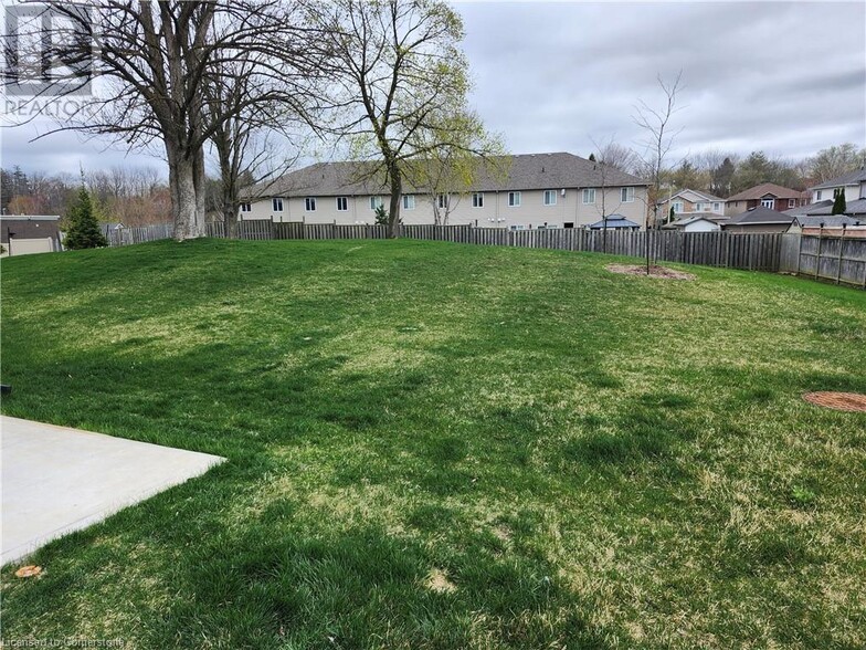 415 Water St S, Cambridge, ON for lease - Building Photo - Image 2 of 10