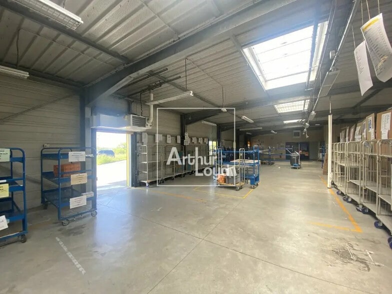 Flex in  for sale - Interior Photo - Image 2 of 4