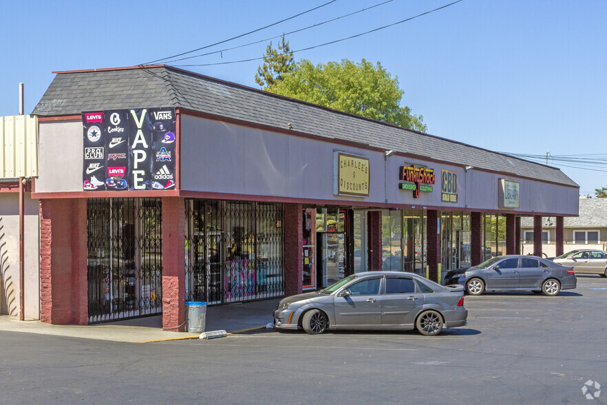 505-539 W Dakota Ave, Fresno, CA for lease - Building Photo - Image 3 of 7