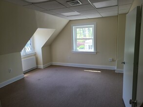 4800 Roland Ave, Baltimore, MD for lease Interior Photo- Image 2 of 4